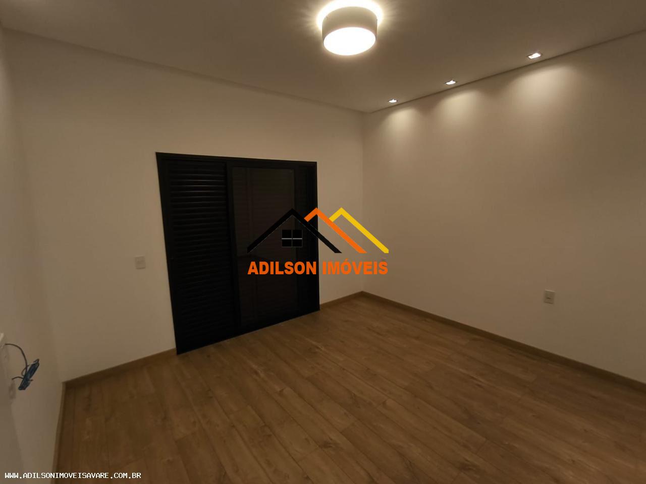 Casa à venda com 4 quartos, 286m² - Foto 18