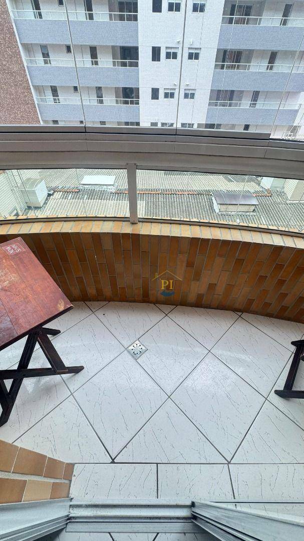 Apartamento para alugar com 1 quarto, 50m² - Foto 3