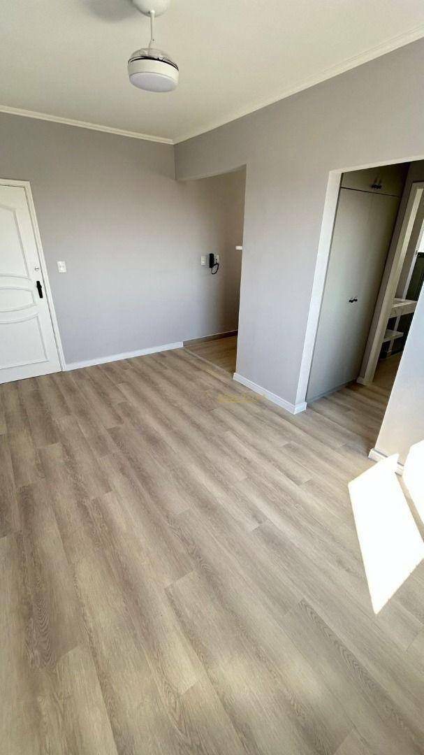 Apartamento para alugar com 1 quarto, 57m² - Foto 14
