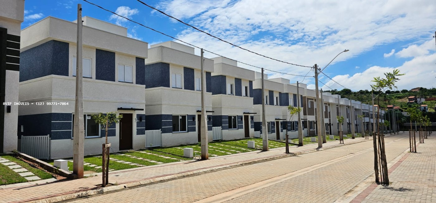 Casa de Condomínio à venda com 3 quartos, 130m² - Foto 1