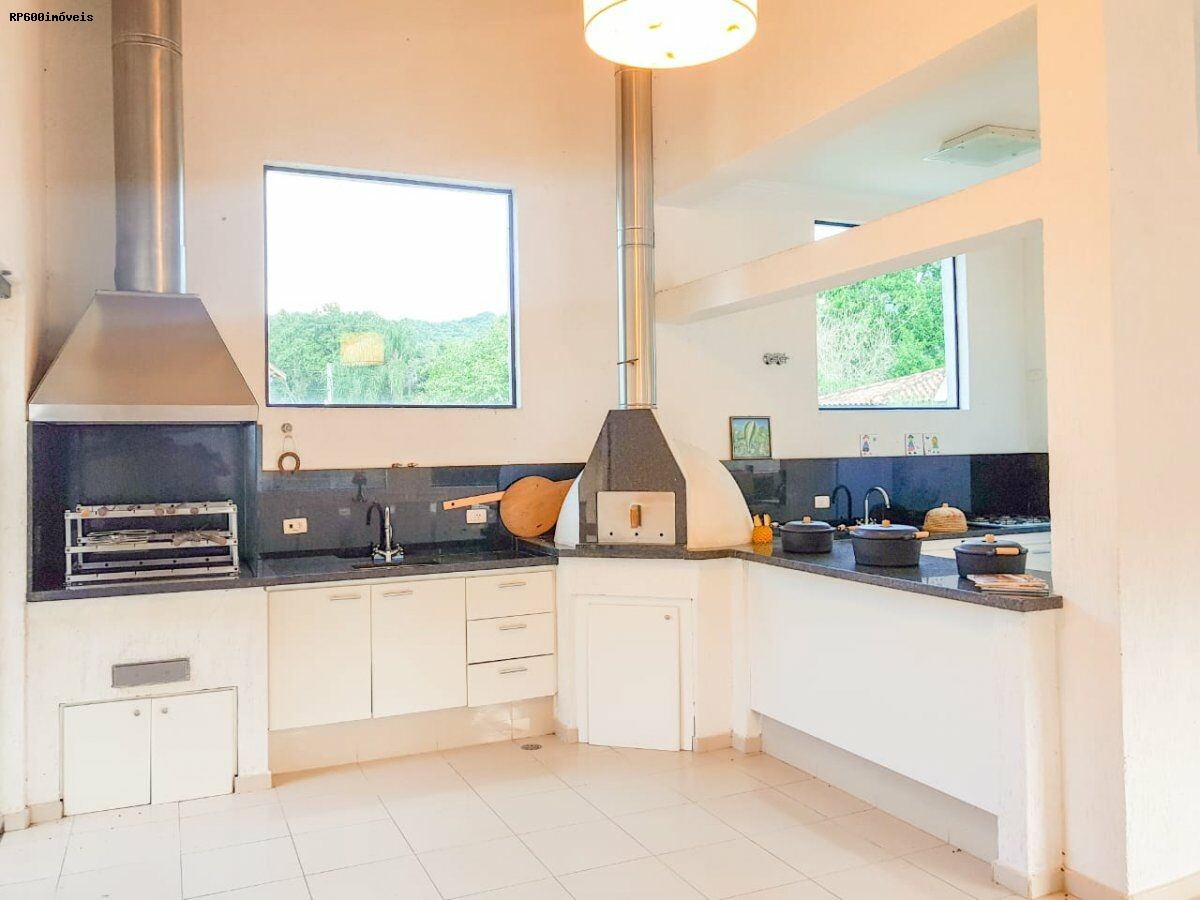 Casa à venda com 1 quarto, 166m² - Foto 8