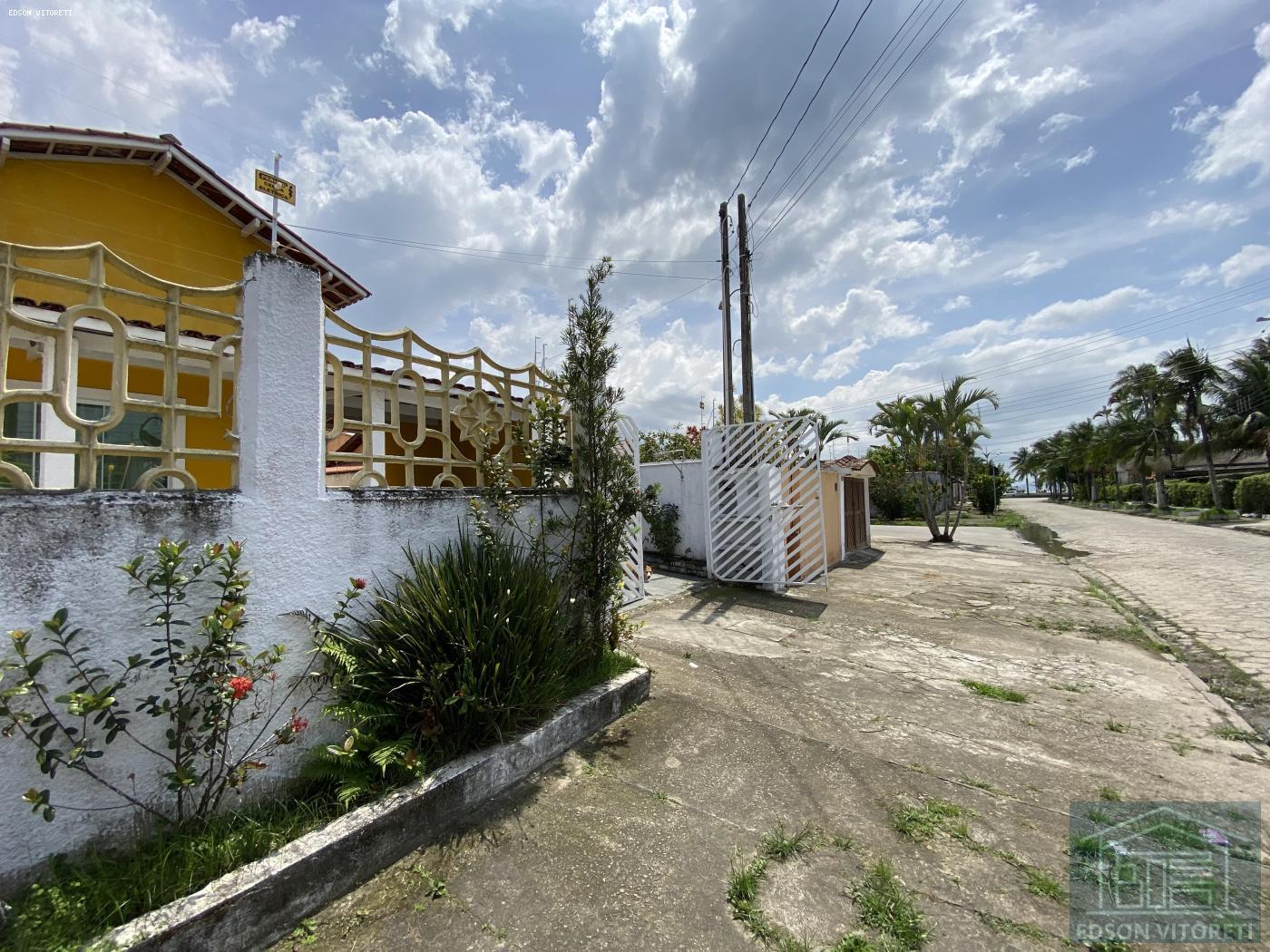 Casa para alugar com 3 quartos, 200m² - Foto 41