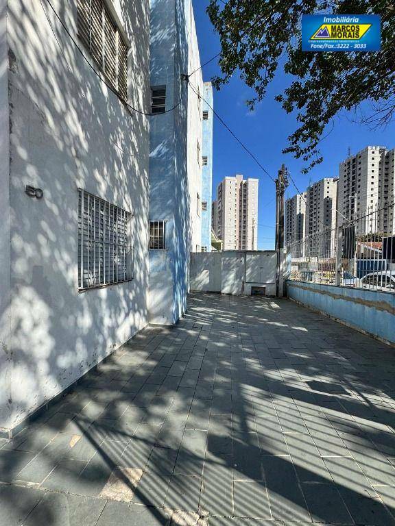 Apartamento à venda com 2 quartos, 76m² - Foto 10