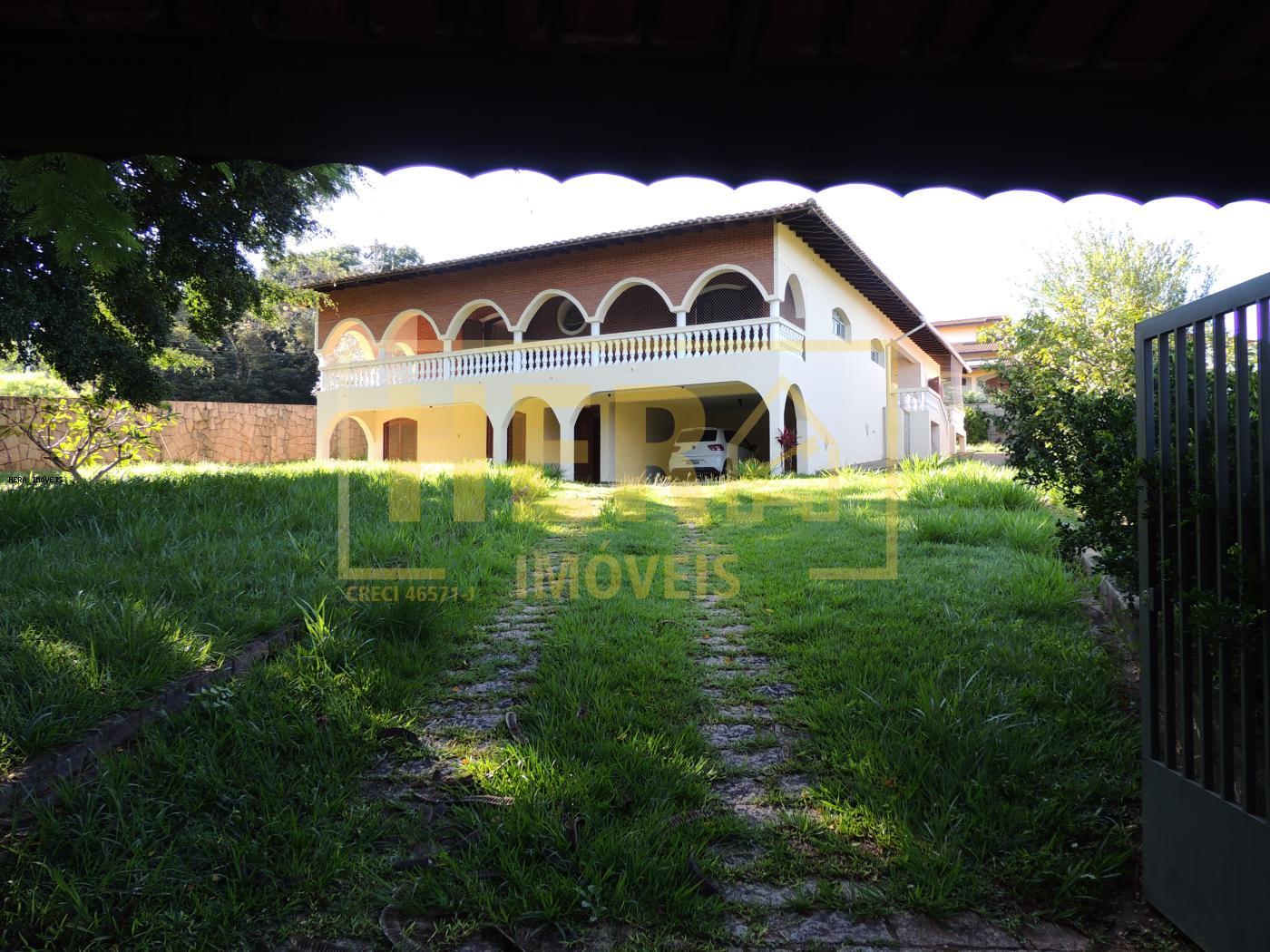 Casa de Condomínio à venda com 4 quartos, 396m² - Foto 1