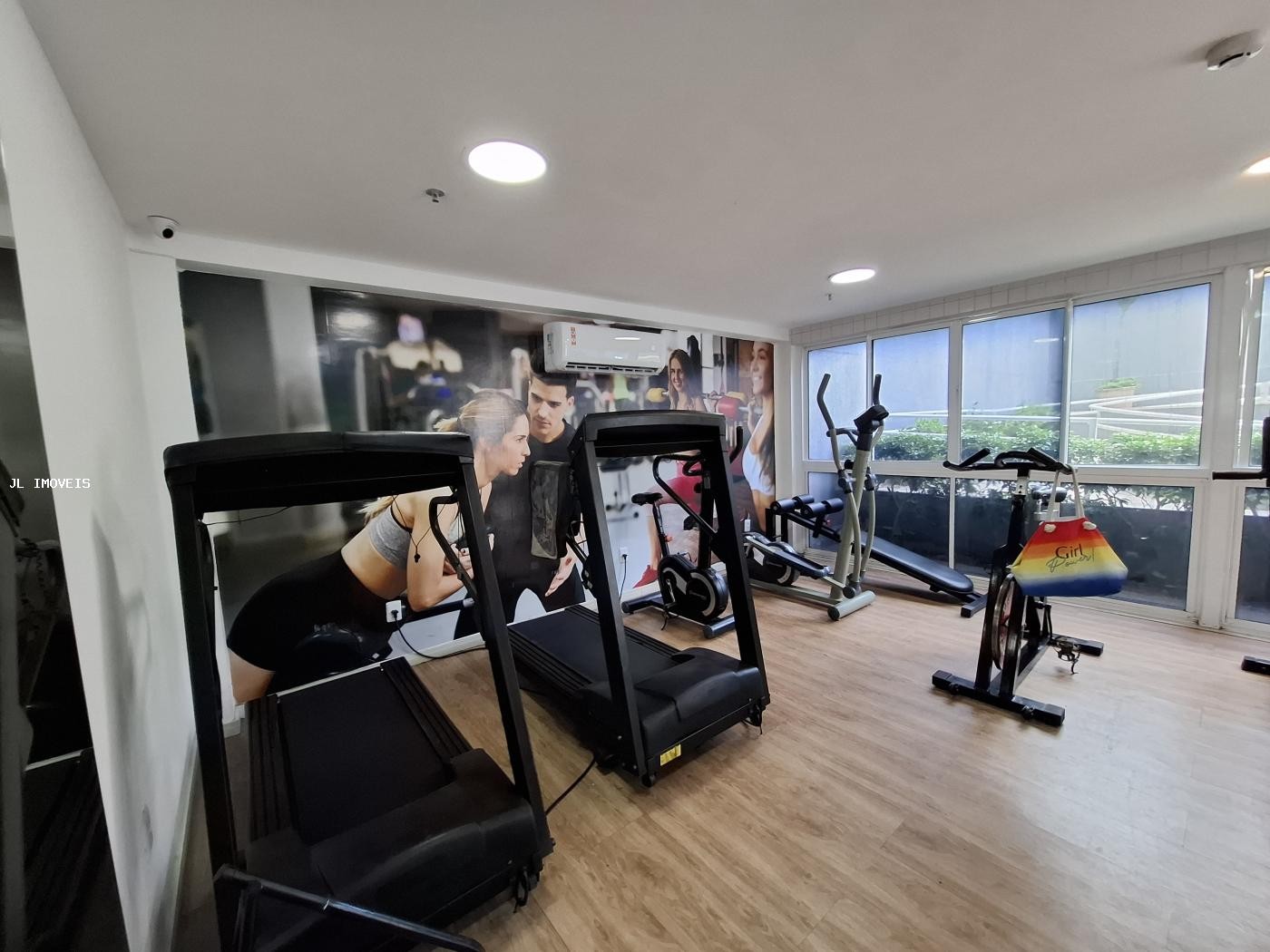 Apartamento para alugar com 3 quartos, 88m² - Foto 8