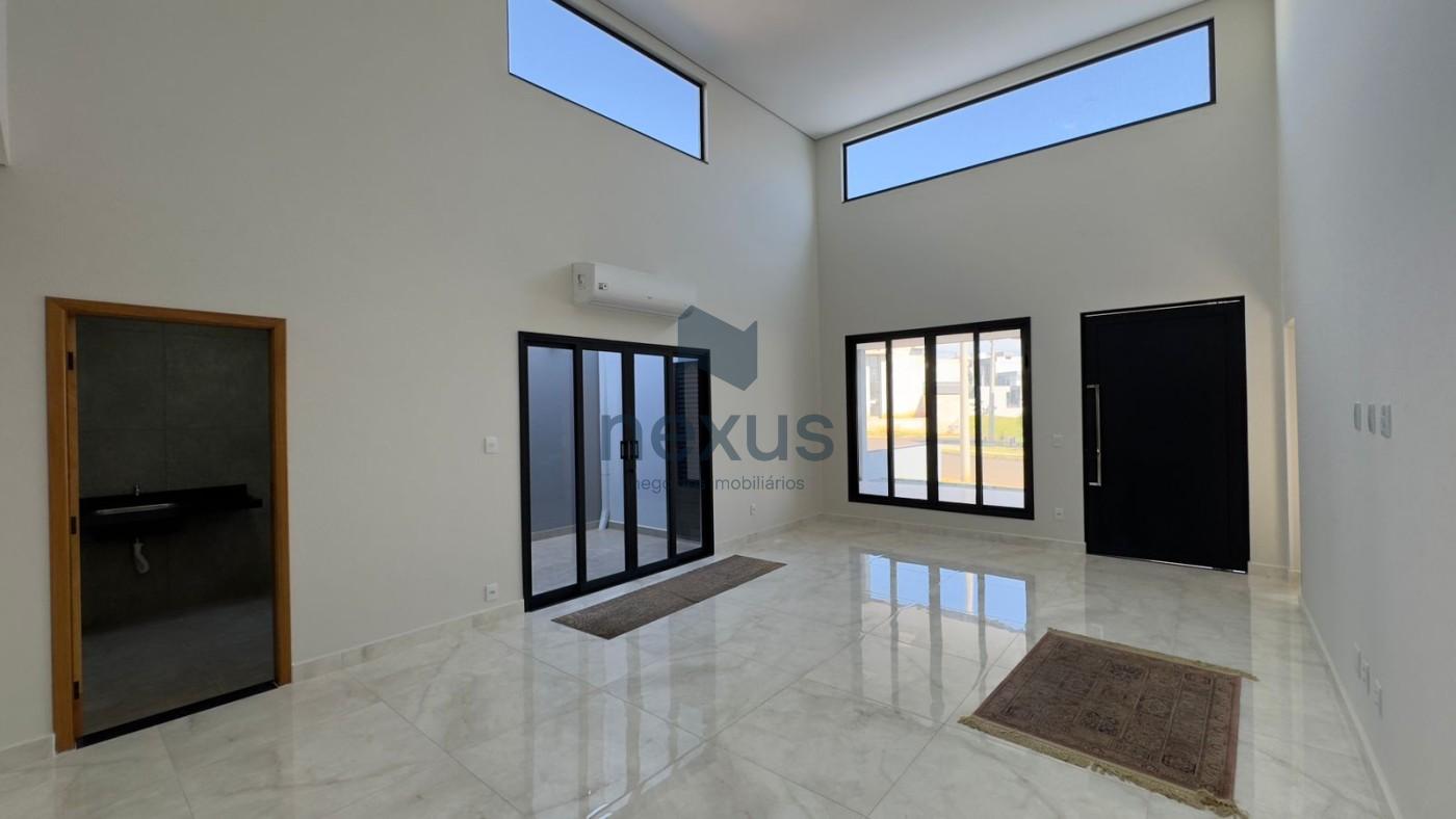 Casa à venda com 3 quartos, 305m² - Foto 4