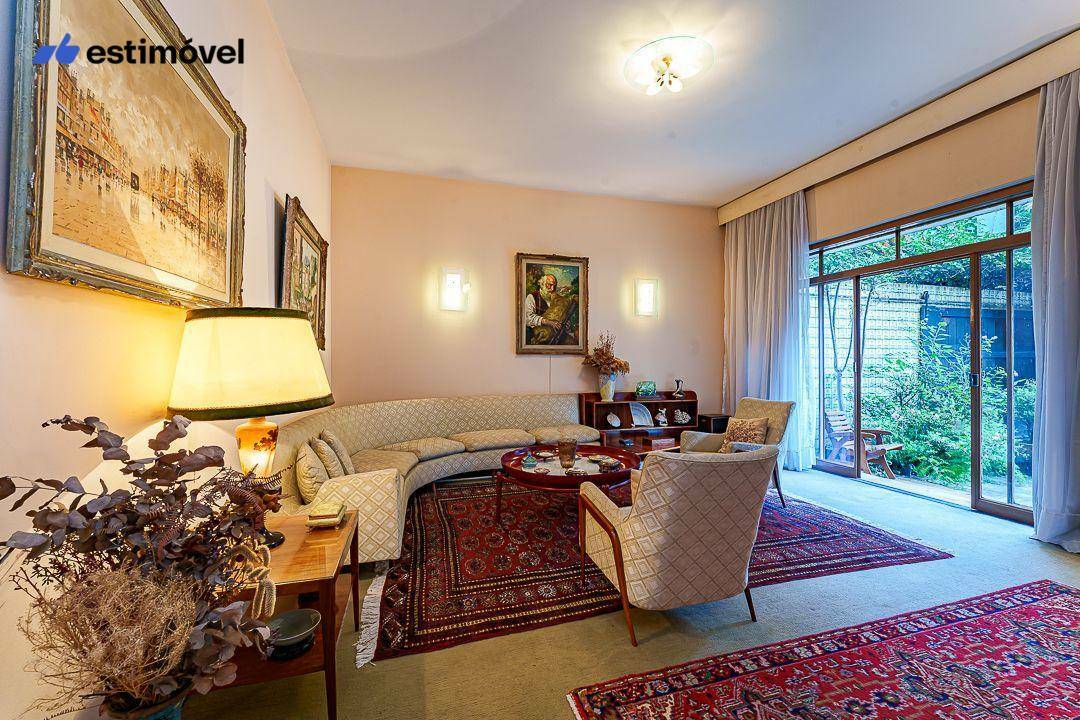 Casa à venda com 3 quartos, 320m² - Foto 8