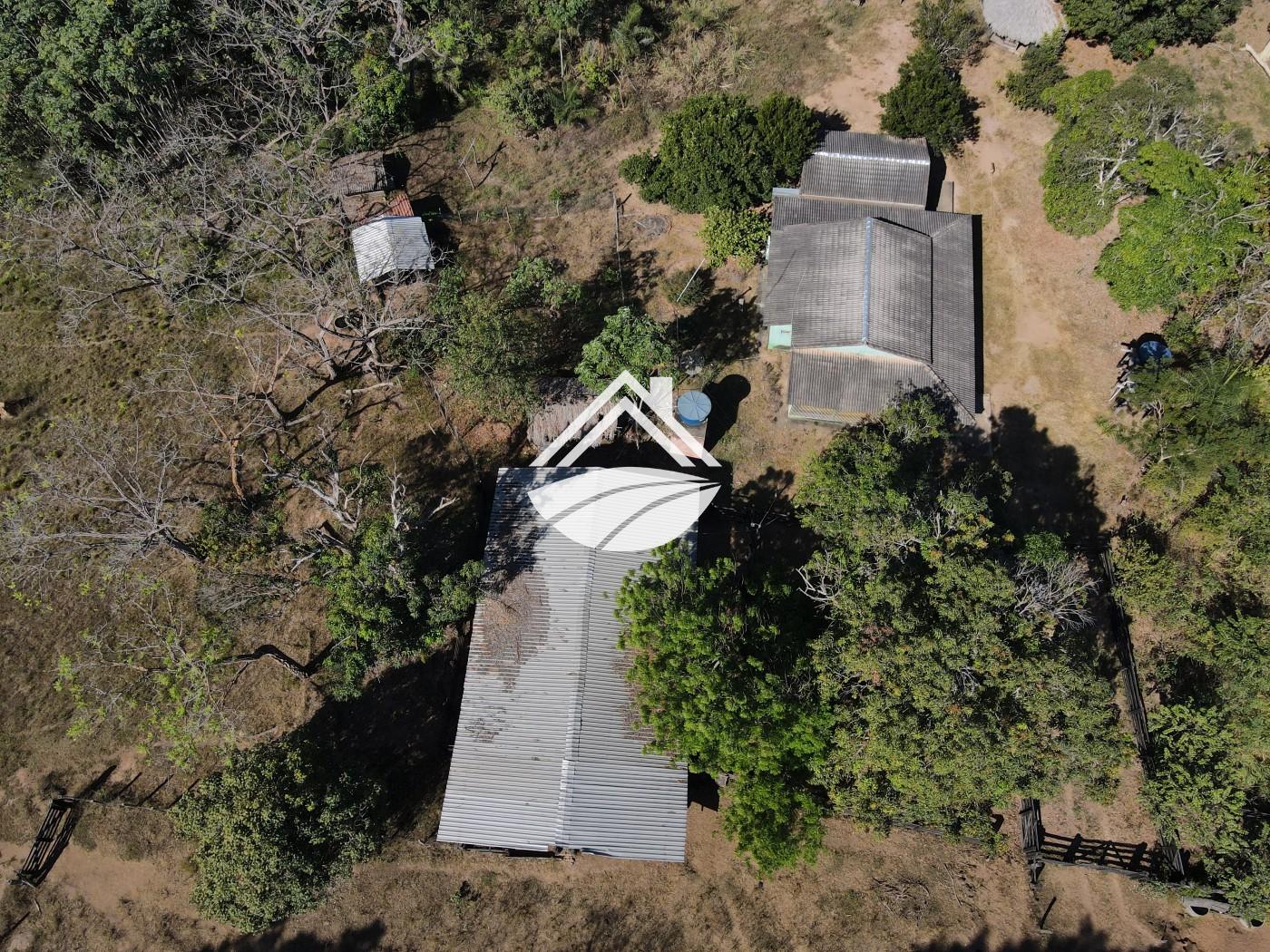 Fazenda à venda com 3 quartos, 452980m² - Foto 2