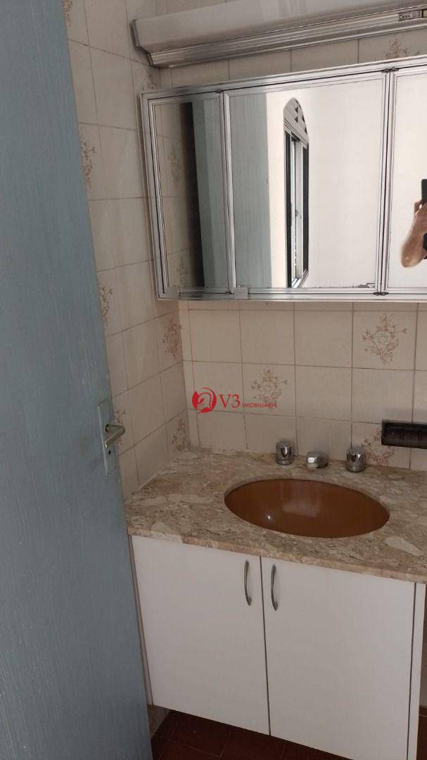 Sobrado para alugar com 3 quartos, 240m² - Foto 8